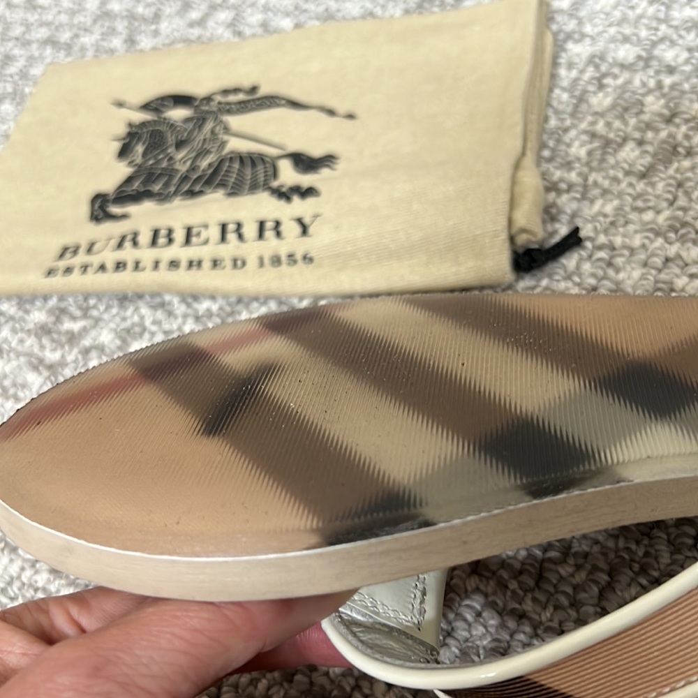 Burberry Lancaster Nova Flip Flop Sandals Shoes Slides 37 White Tan Classic - Picture 9 of 13